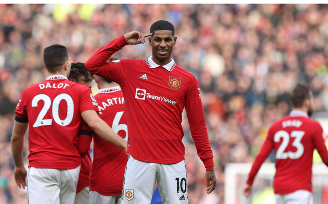 在此效力 在此效力